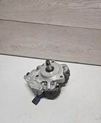 BMW X3 E83 Fuel injection high pressure pump 7798333 0445010146 900687828730