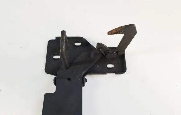 Audi Q7 4L Engine bonnet/hood lock/latch loop/hook 