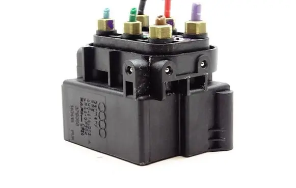 Audi A7 S7 4G Air suspension valve block 4H0616013A 379068 140419