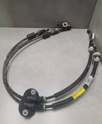 Gear shift cable linkage