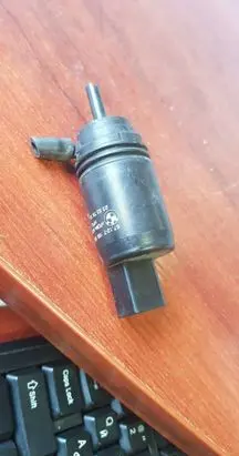 BMW X1 E84 Windscreen/windshield washer pump 7199567