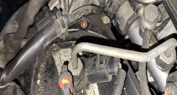 Audi A6 S6 C6 4F Fuel injector 0445115054