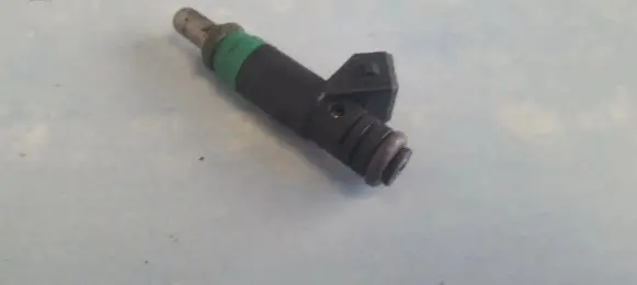 Volvo S40, V40 Fuel injector 97mf9f593bc 97mf-9f593-bc