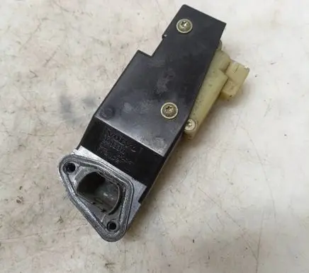 Volvo V70 Fuel tank cap lock motor 9483311 3506