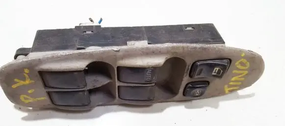 Nissan Almera Tino Electric window control switch