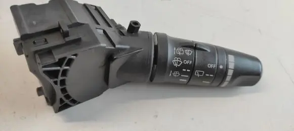 Nissan Primera Wiper control stalk 25260AV610 4X06