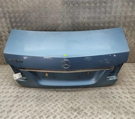 Mercedes-Benz E W212 Tailgate/trunk/boot lid A2127500975