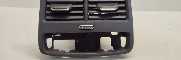 Audi A4 S4 B9 8W Rear air vent grill 8W0819203