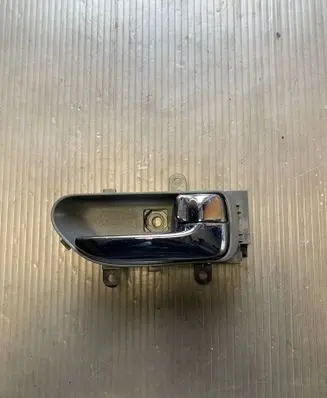 Nissan X-Trail T31 Front door interior handle 