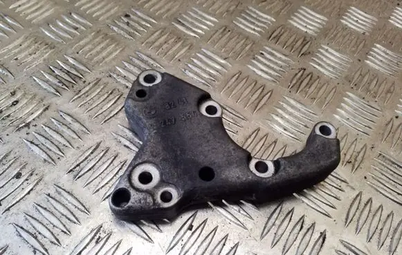 BMW 3 E46 Power steering pump mounting bracket 