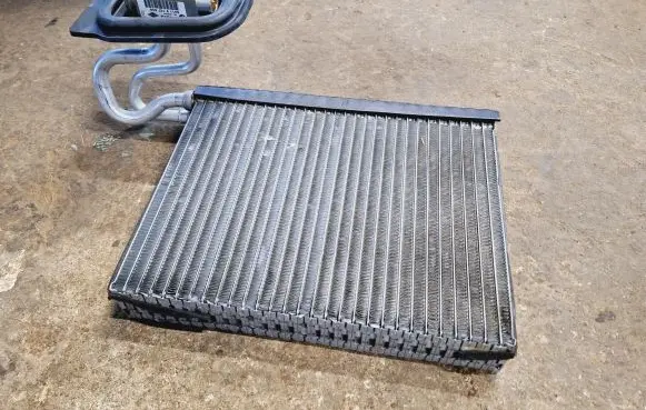 Air conditioning (A/C) radiator (interior)
