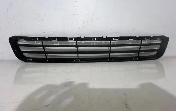 Ford Mondeo MK V Front bumper lower grill DS7317B968JW DS7317B968J