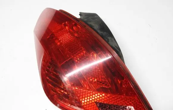 Peugeot 308 Rear/tail lights 9680425980