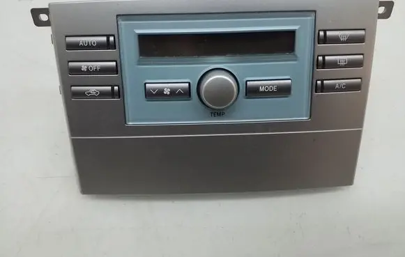 Toyota Corolla Verso AR10 Air conditioner control unit module 559000F020