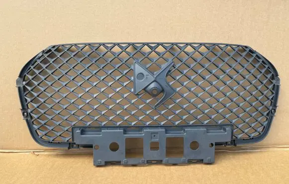 Citroen DS7 Crossback Front bumper upper radiator grill 9820885377