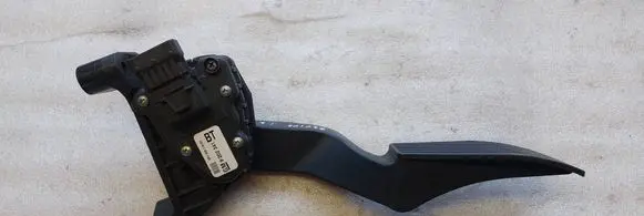 Opel Zafira A Accelerator throttle pedal 9202341 6PV00811400