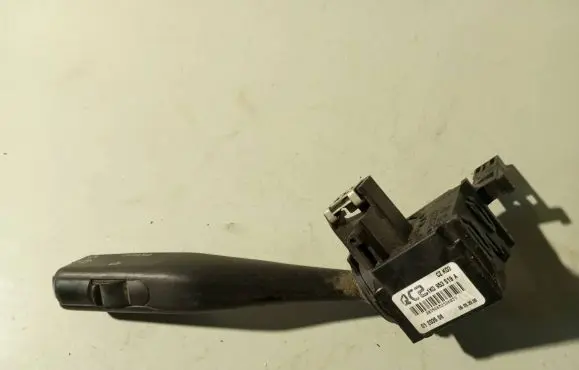 Skoda Octavia Mk2 (1Z) Wiper control stalk 1K0953519A 01203506 20350652326037