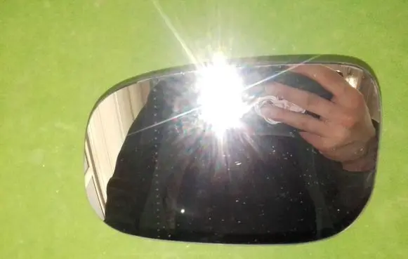 Volvo V50 Wing mirror glass 80159235