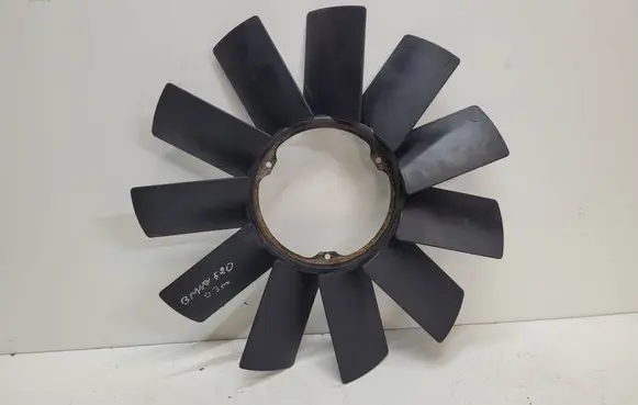 BMW 5 E39 Fan impeller 11521712058
