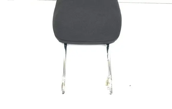Ford Focus Front seat headrest 