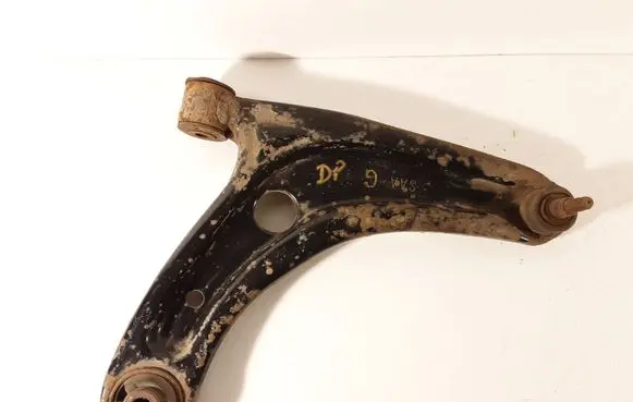 Front lower control arm/wishbone