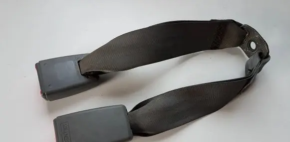 Toyota Hilux (AN10, AN20, AN30) Rear seatbelt buckle 733900K190 AZA47424C 6080028