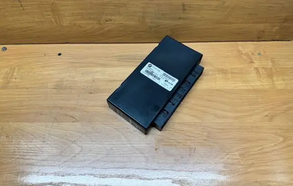 BMW 5 E60 E61 Gateway control module 9186170 84133 532258066