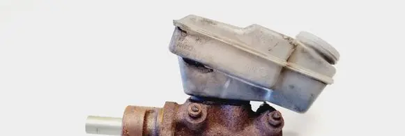 Volkswagen Transporter - Caravelle T4 Master brake cylinder 701611303A