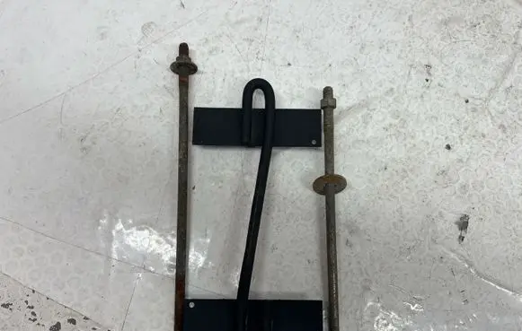 Mitsubishi Pajero Battery bracket 