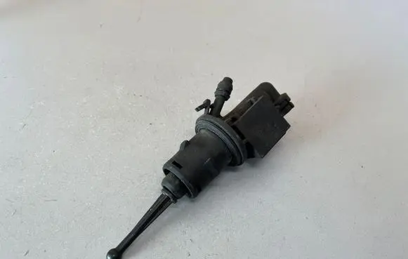Volkswagen Golf Plus Clutch slave cylinder 1K0721388B