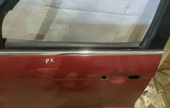 Ford Galaxy Front door glass trim molding