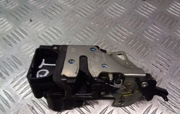 Chevrolet Aveo Rear door lock