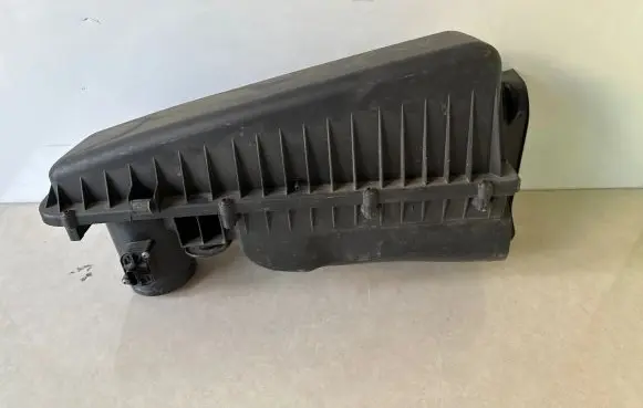 BMW X5 F15 Air filter box 8603092