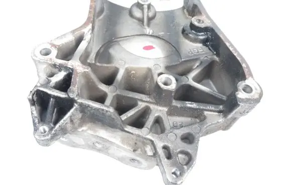 Opel Vectra C Engine mounting bracket 55187676