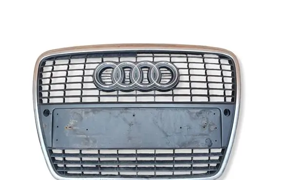 Audi A6 S6 C6 4F Front bumper upper radiator grill 4F0853651