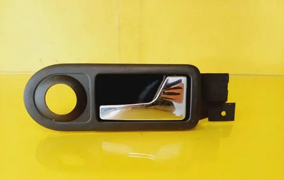 Volkswagen Golf IV Front door interior handle 1J0837114