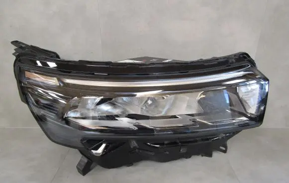 Nissan Townstar Headlight/headlamp KOITO1006E00E 260107139R 0044906