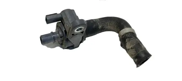 Engine coolant pipe/hose