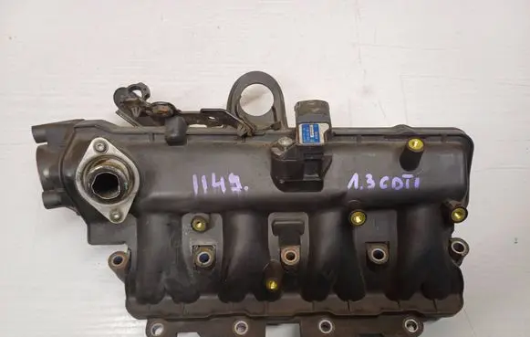 Opel Astra H Intake manifold 55207035 0281002845