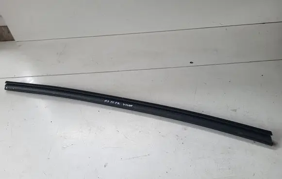 Audi A3 S3 8V Rubber seal front door (on door) 8V4837479