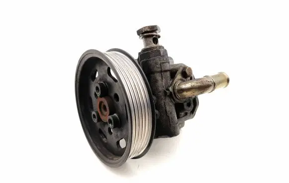 Volkswagen Bora Power steering pump 038145255B