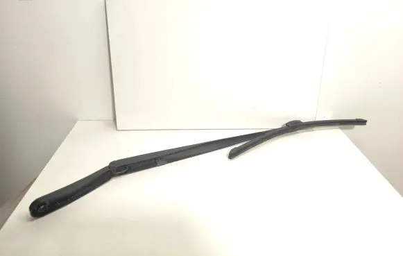 BMW 5 F10 F11 Windshield/front glass wiper blade 7203156