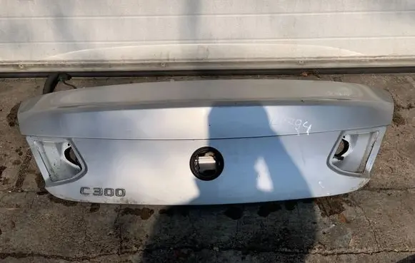 Mercedes-Benz C W205 Tailgate/trunk/boot lid 