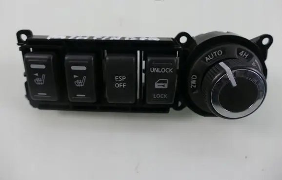 Nissan Pathfinder R51 Central console control unit 