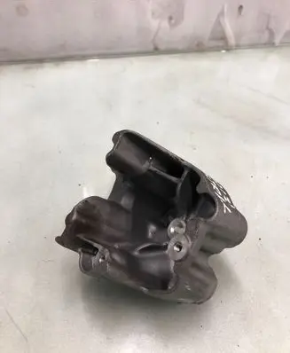 Opel Astra L Fuel pump bracket 9824088780