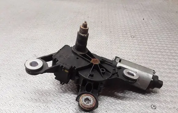 Audi A4 S4 B7 8E 8H Rear window wiper motor 