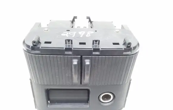 Nissan X-Trail T30 Glove box 68108EQ400