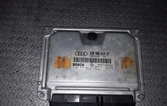 Audi A6 S6 C5 4B Engine control unit/module 038906019CF 0281010405