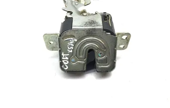 Mitsubishi Colt Loading door lock K5249