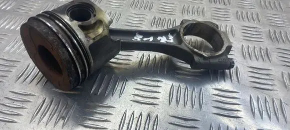 Volkswagen Golf V Piston with connecting rod 038G